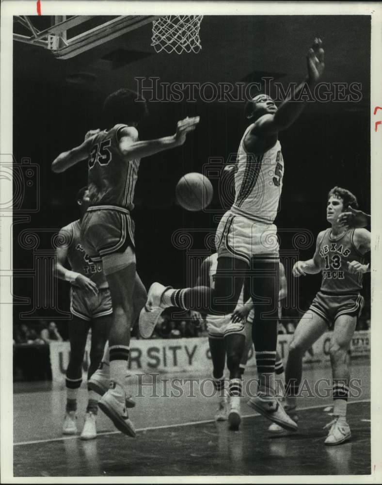 1978 Press Photo University of Houston and Texas Tech basketball action- Historic Images