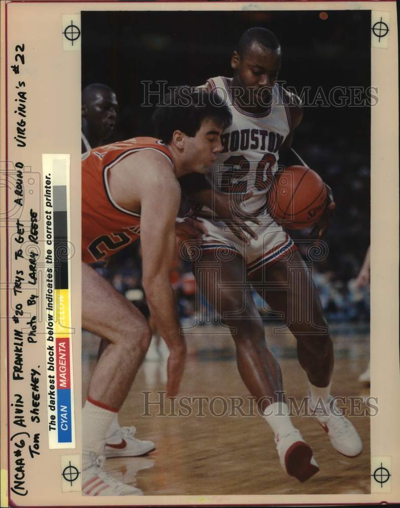 1984 Press Photo Houston and Virginia play college basketball - hcs26031- Historic Images