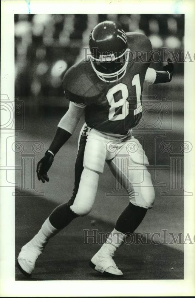 1991 Press Photo A University of Houston football player in action - hcs26080- Historic Images