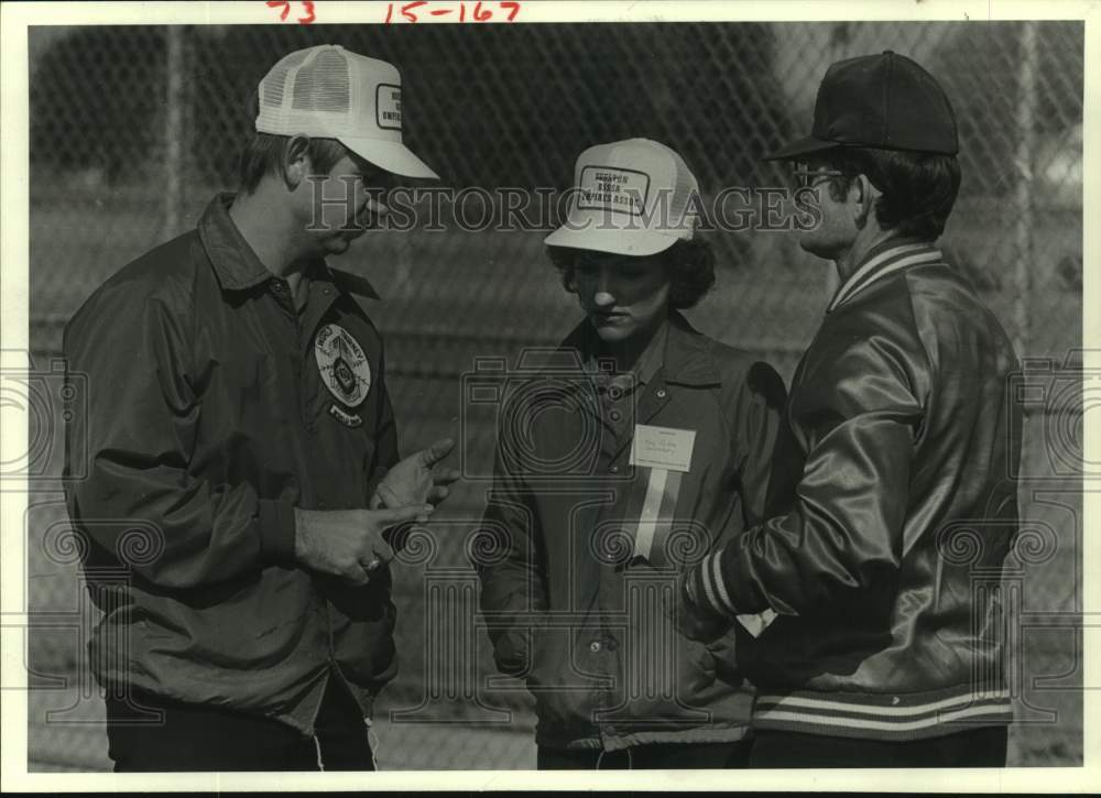 1985 Press Photo Softball umpires during a clinic at Four Seasons Park- Historic Images