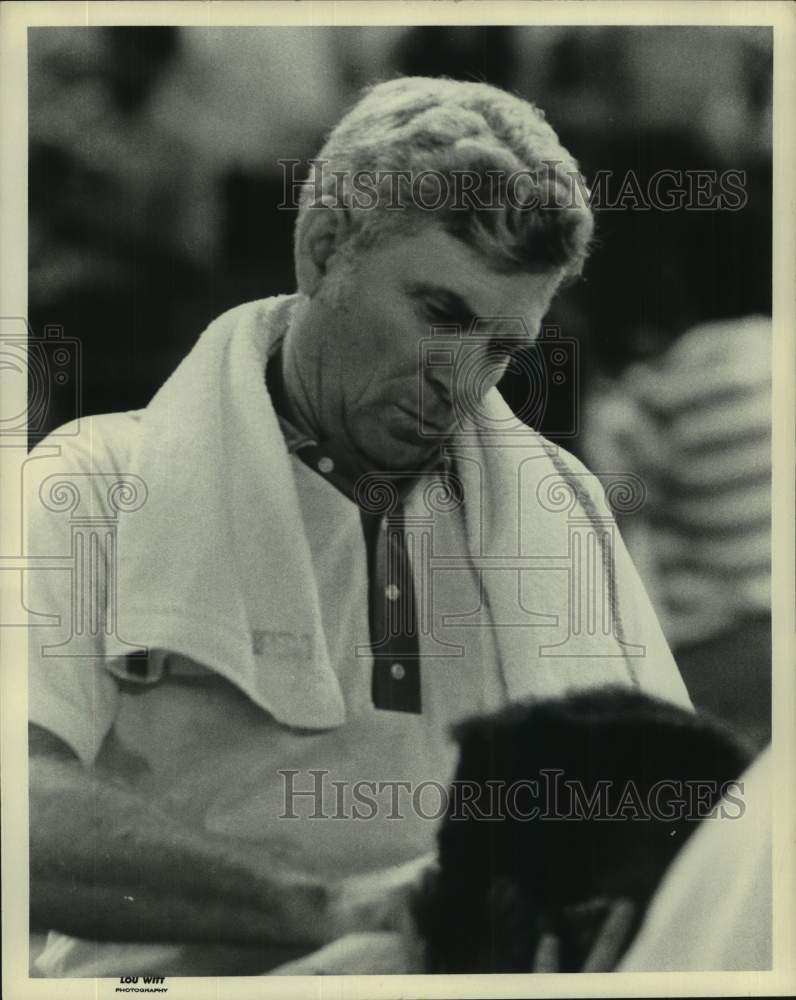 1987 Press Photo University of Houston football trainer Tom Wilson - hcs26375- Historic Images