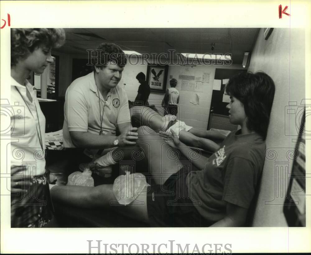 1986 Press Photo Dr. Jim Montgomery essential to U.S. Olympic Festival, Houston- Historic Images