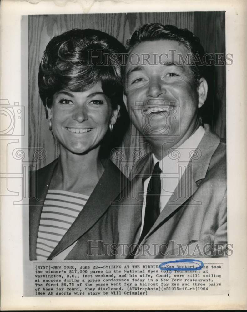 1964 Press Photo Golf Tournament Winner Ken Venturi with Wife, Conni in New York- Historic Images