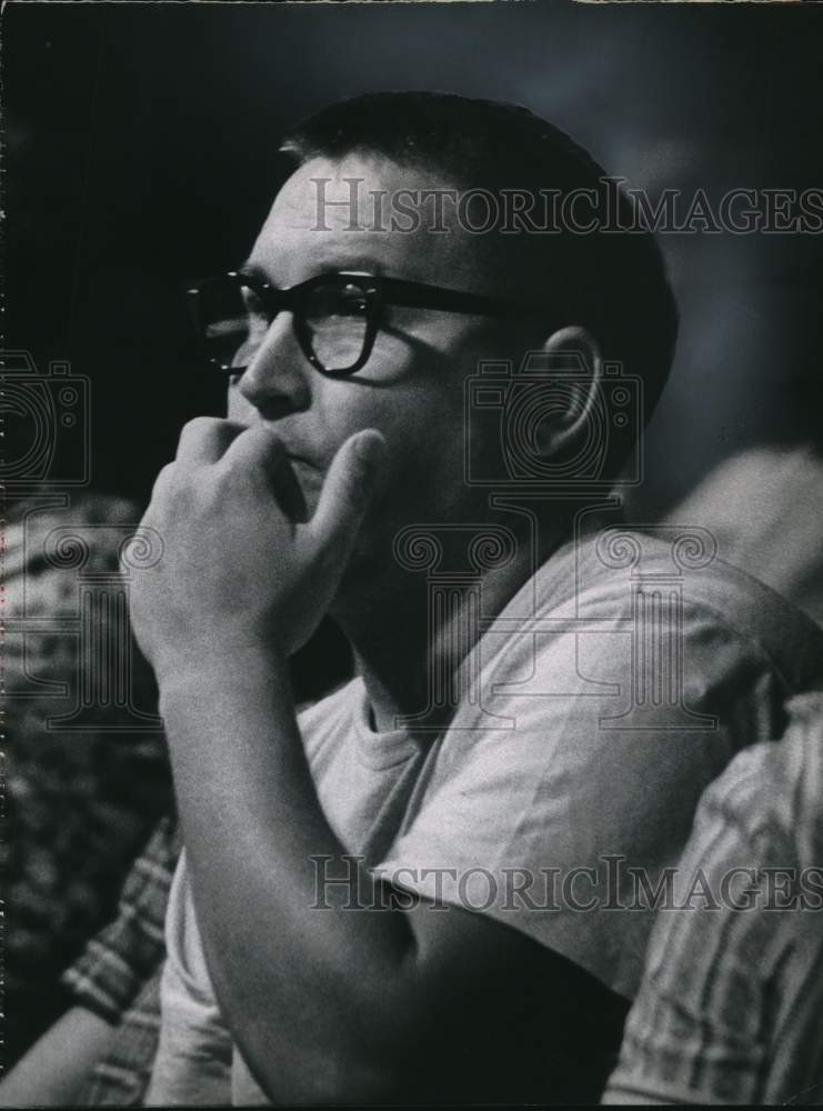 1962 Press Photo Wrestling Fan at Match - hcs27804- Historic Images