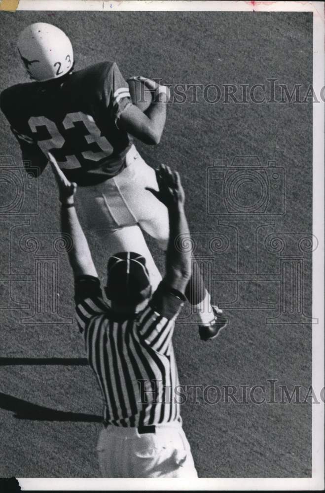 1970 Press Photo Football Player Danney Lester - hcs27806- Historic Images
