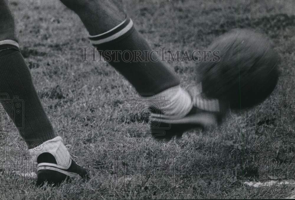 1963 Press Photo Soccer Player Kicking Ball - hcs28251- Historic Images