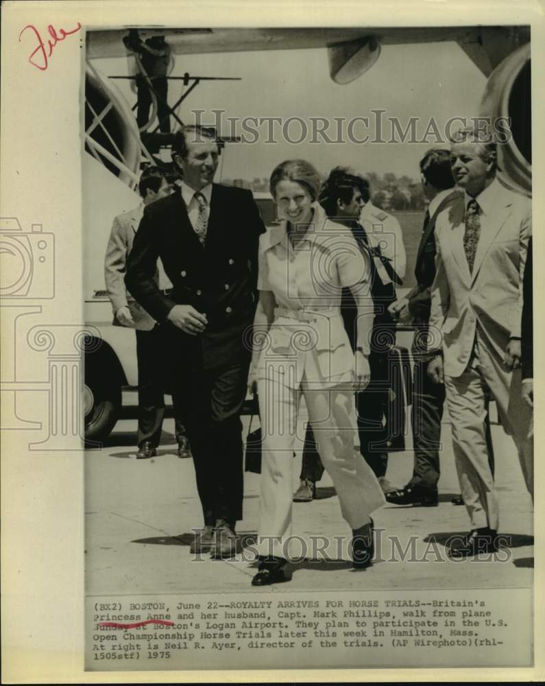 1975 Press Photo Britain&#39;s Princess Anne with husband Mark Phillips in Boston- Historic Images