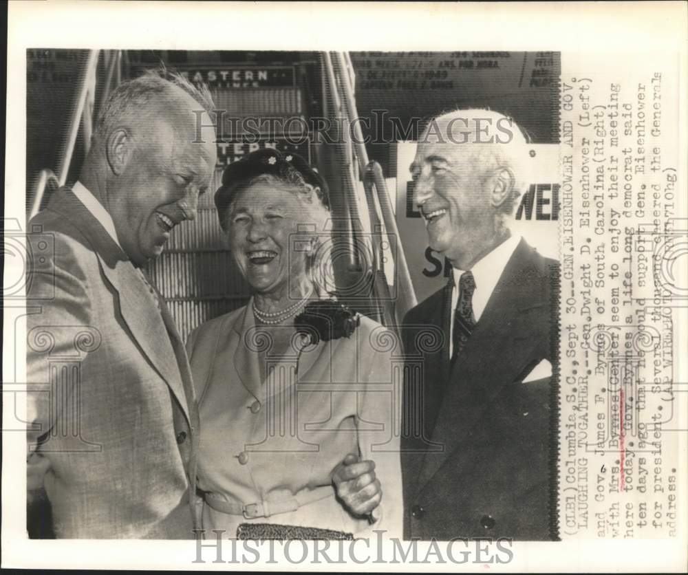 1952 Press Photo Gov. &amp; Mrs. James Byrnes visit with Gen. Dwight Eisenhower; SC- Historic Images