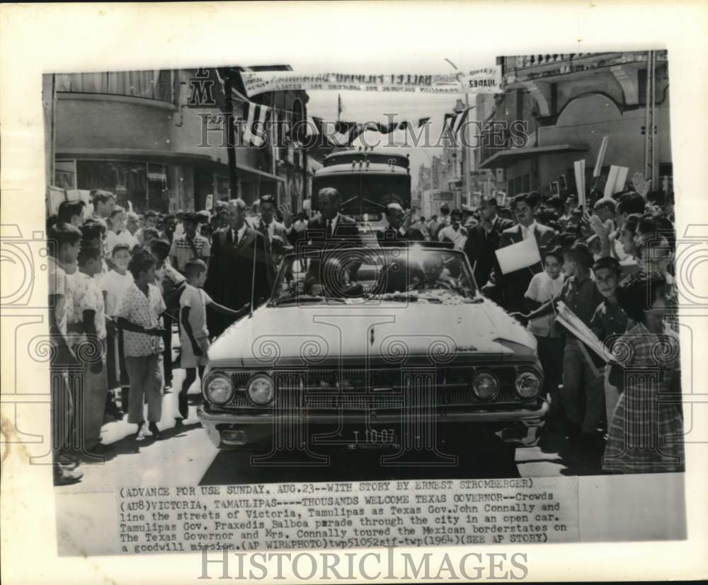 1964 Press Photo Crowd welcomes Governor John Connally at Tamaulipas parade