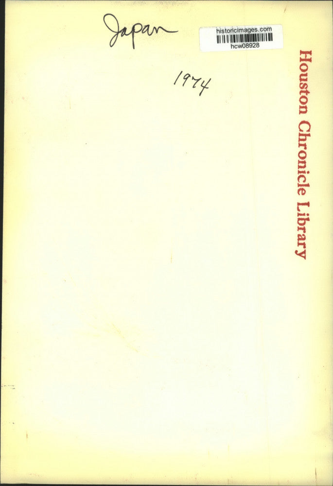 1974 Press Photo Kawasaki picks up employees by truck in Japan during strike