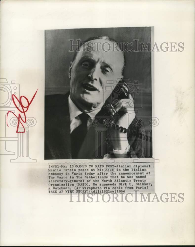 1964 Press Photo Italian diplomat Manlio Brosio at Paris Italian Embassy.