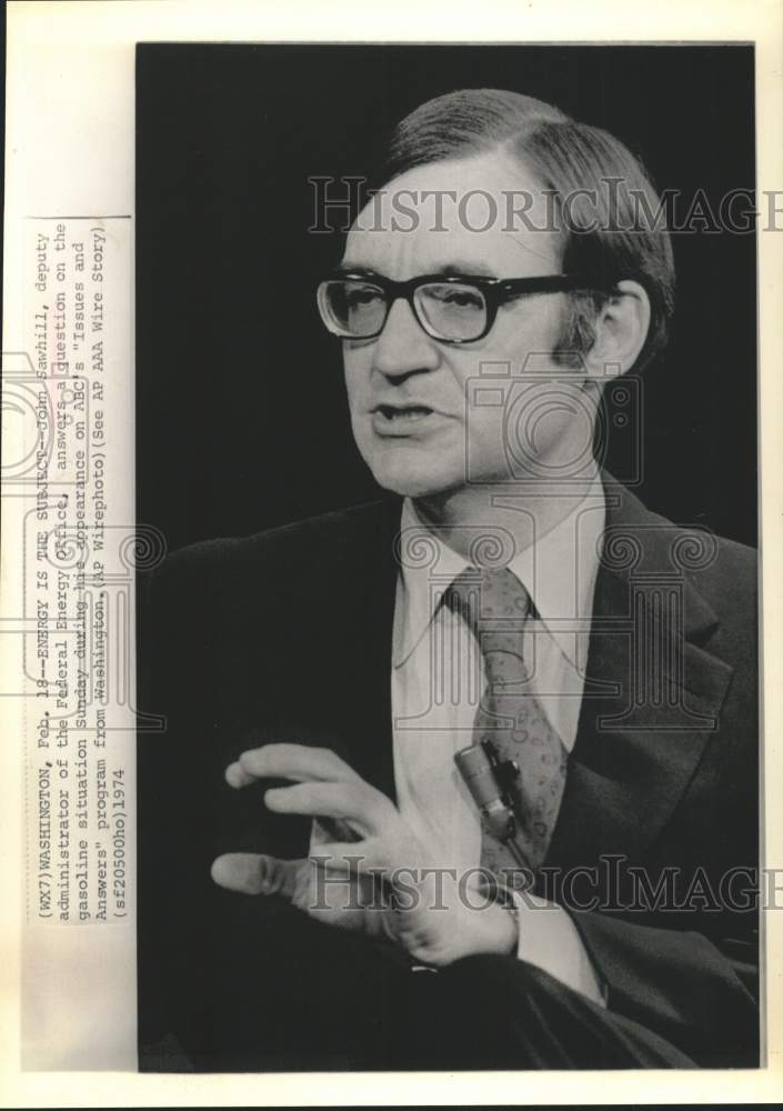 1974 Press Photo John Sawhill, Federal Energy Office Admin. on TV show in DC