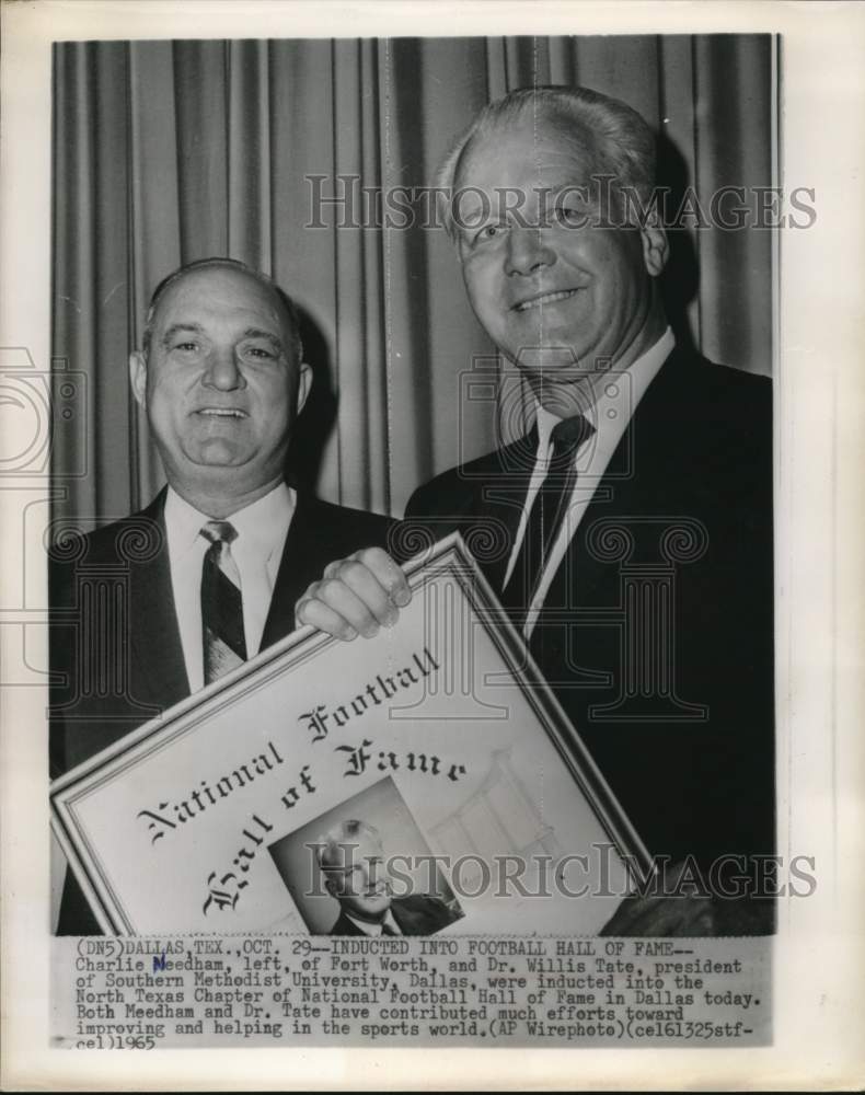 1965 Press Photo Charlie Needham, Willis Tate honored for football in Dallas- Historic Images