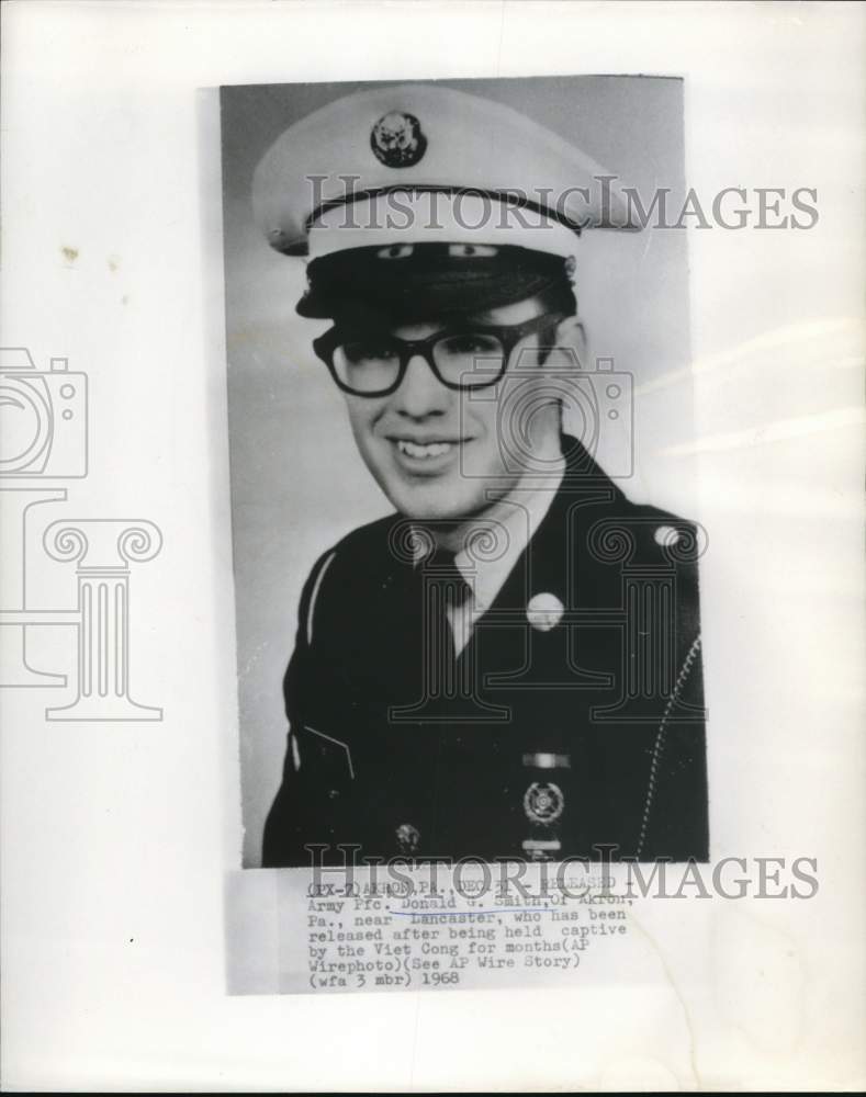 1968 Press Photo Pft. Donald Smith released by Viet Cong after months as POW