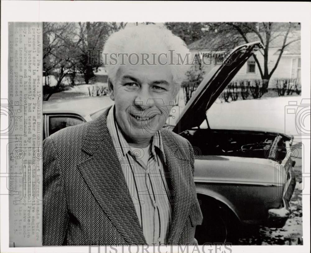 1974 Press Photo Robert LaForce discusses car engine by his car in Pennsylvania