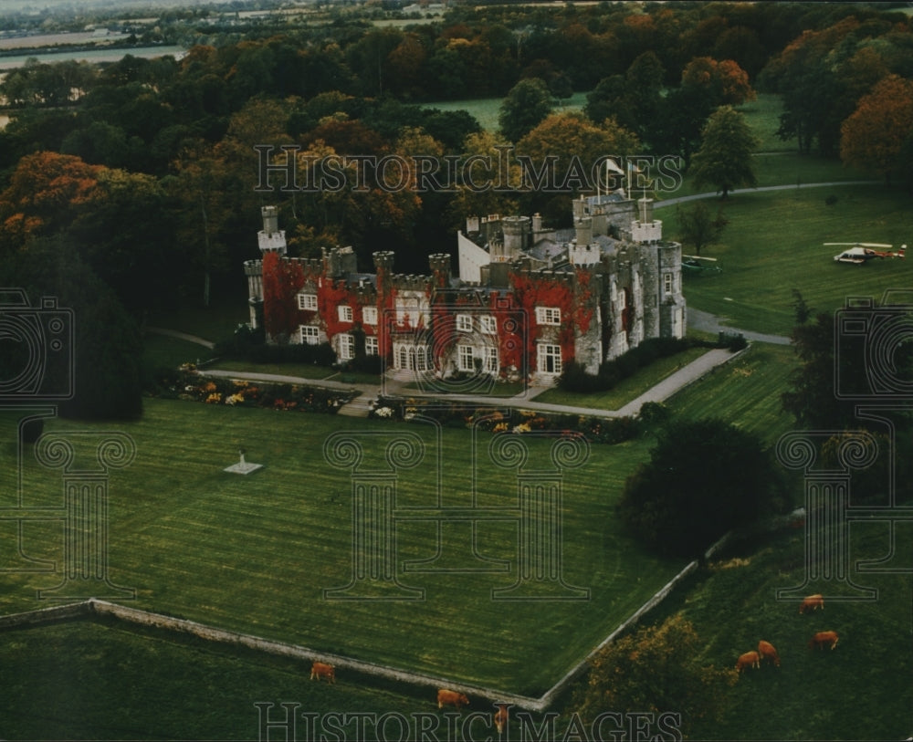 1992 Press Photo Aerial view of Castle - hcx00179- Historic Images