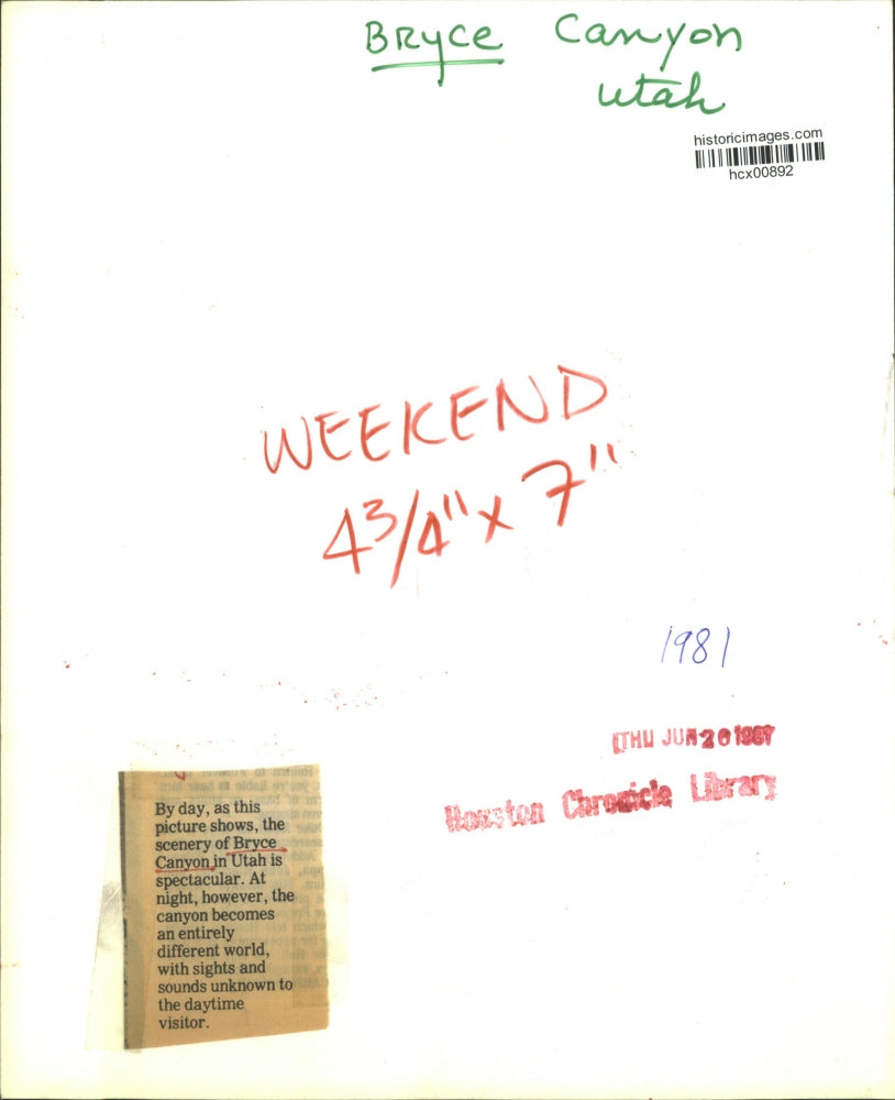 1981 Press Photo Hikers Enjoying the Scenery of Bryce Canyon in Utah - hcx00892