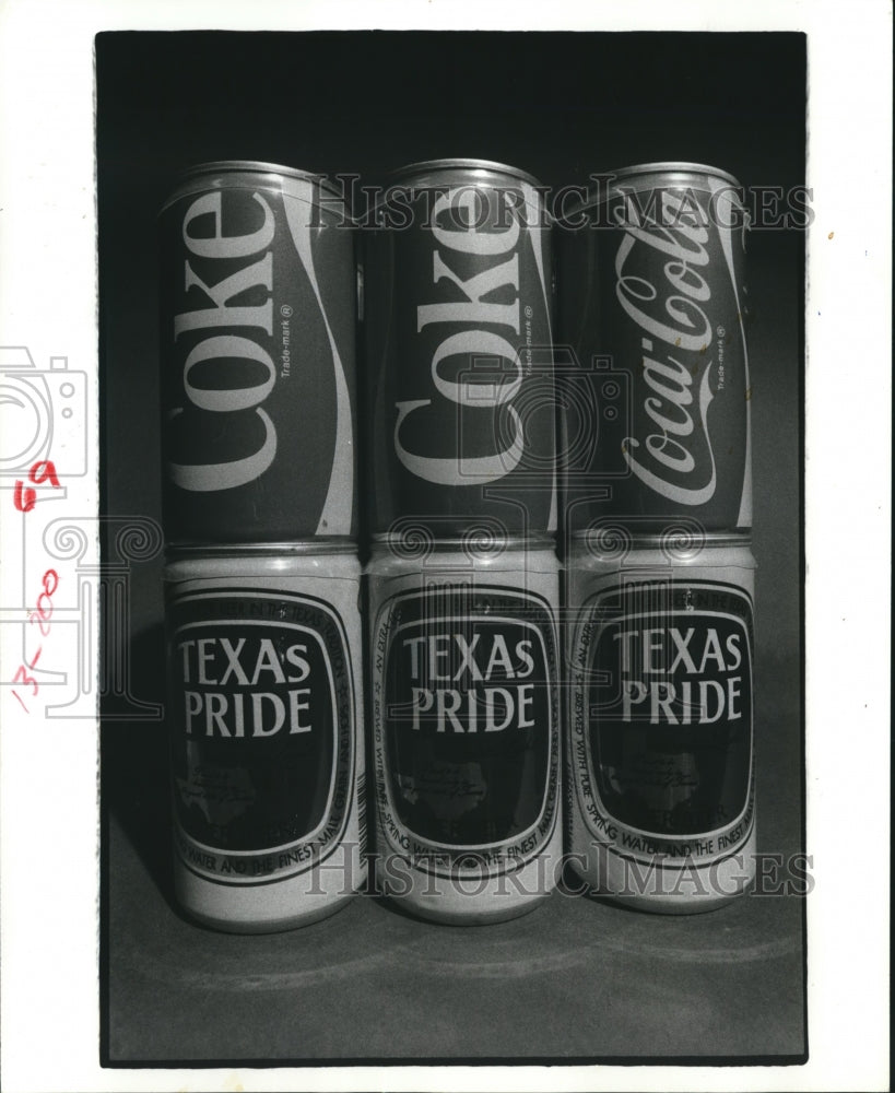 1985 Press Photo Six pack of beer and a six pack of Coke - hcx00928- Historic Images