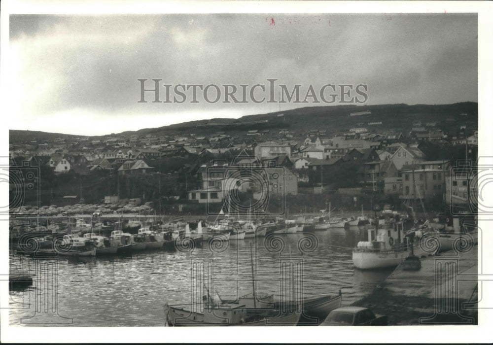 1986 Press Photo Fishing boats at the capital of Torshavn, Faeroe Islands- Historic Images