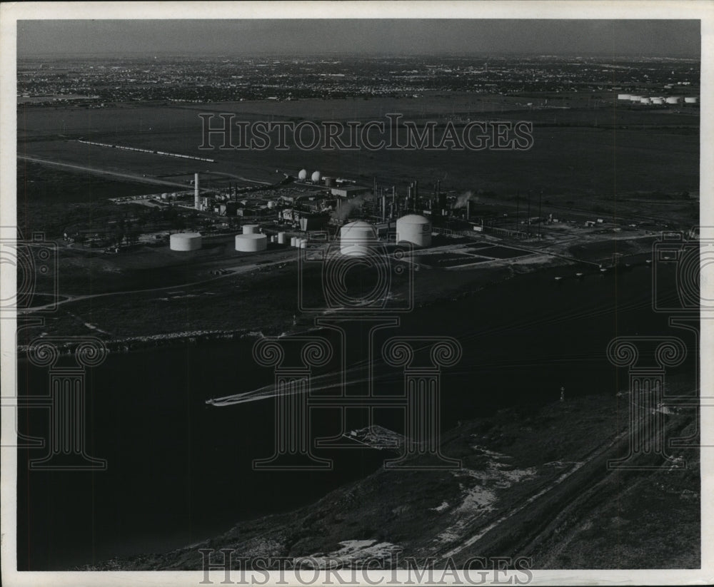 1967 Press Photo Aerial View of Houston Ship Channel - hcx06136