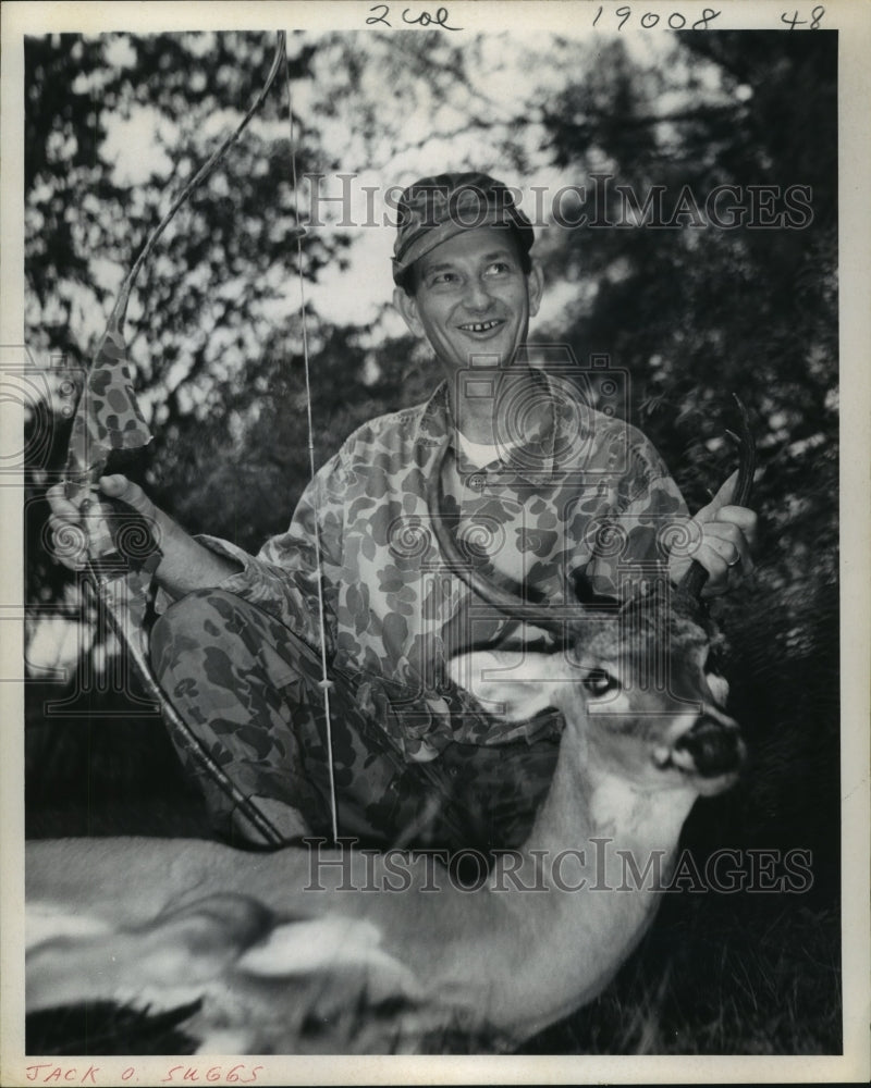 1969 Press Photo Bow hunter gets a buck - hcx06736- Historic Images