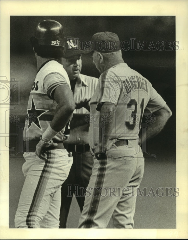 1983 Press Photo Houston Astros' JosÃƒÆ’Ã‚Â© Cruz and first base umpire Terry Tata