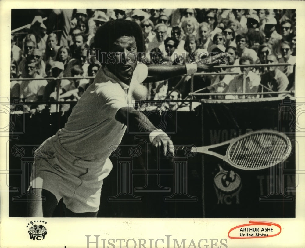 1975 Press Photo Tennis Player Arthur Ashe won in Wimbledon finals - hcx09927- Historic Images