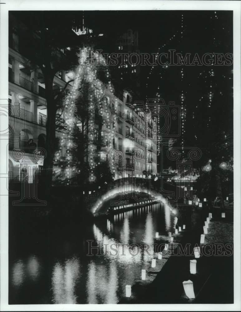 1987 Press Photo View of San Antonio River Walk at Christmastime, San Antonio
