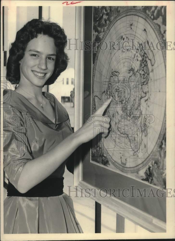 1959 Press Photo A Look at a Map in the San Jacinto Museum of History, Texas