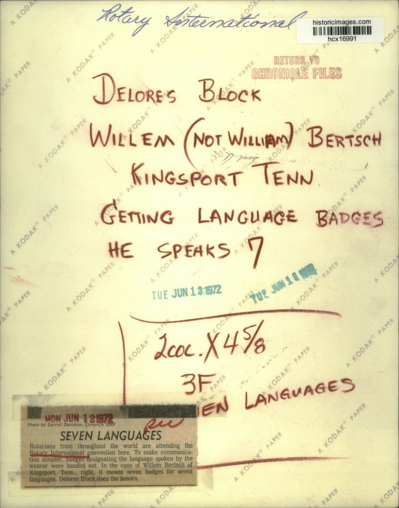 1972 Press Photo Willem Bertsch wears language badges at Rotary event in Houston