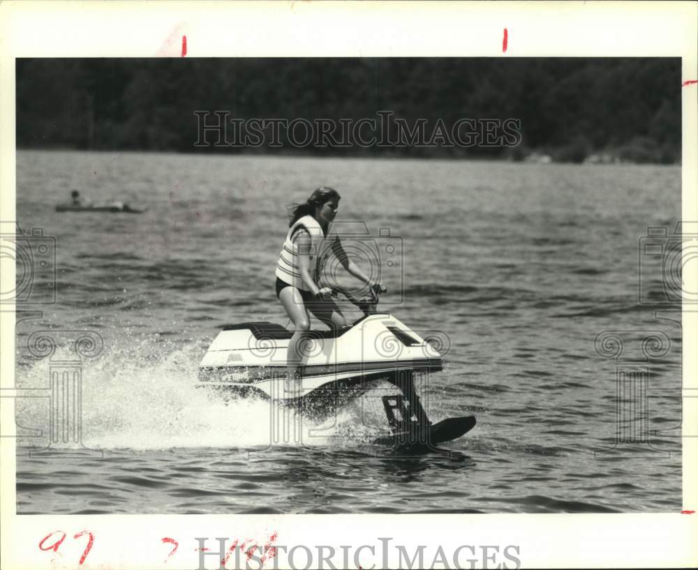 1979 Press Photo Participant in &quot;Wetbike&quot; Races in Texas - hcx17965- Historic Images