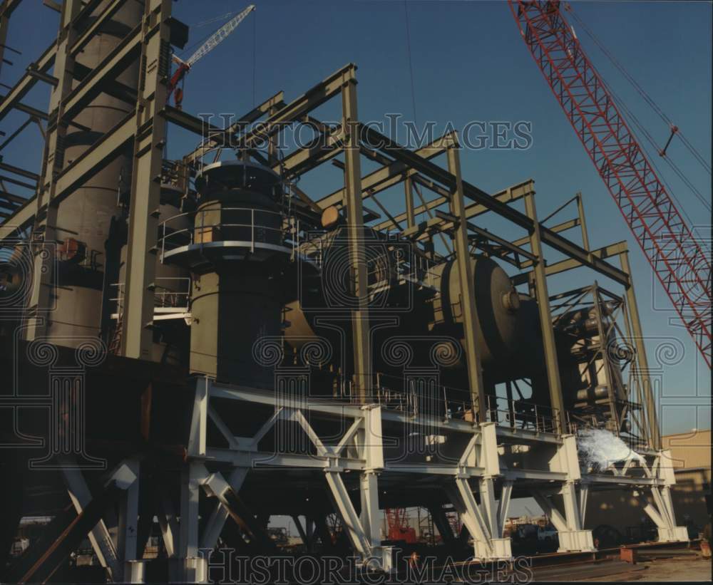 1986 Press Photo NGL stabilizer reboiler and propane refrigerator at Sealift '87