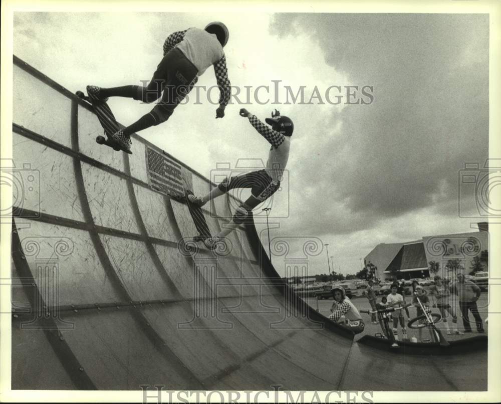 1983 Press Photo People skateboard on ramp - hcx19625- Historic Images