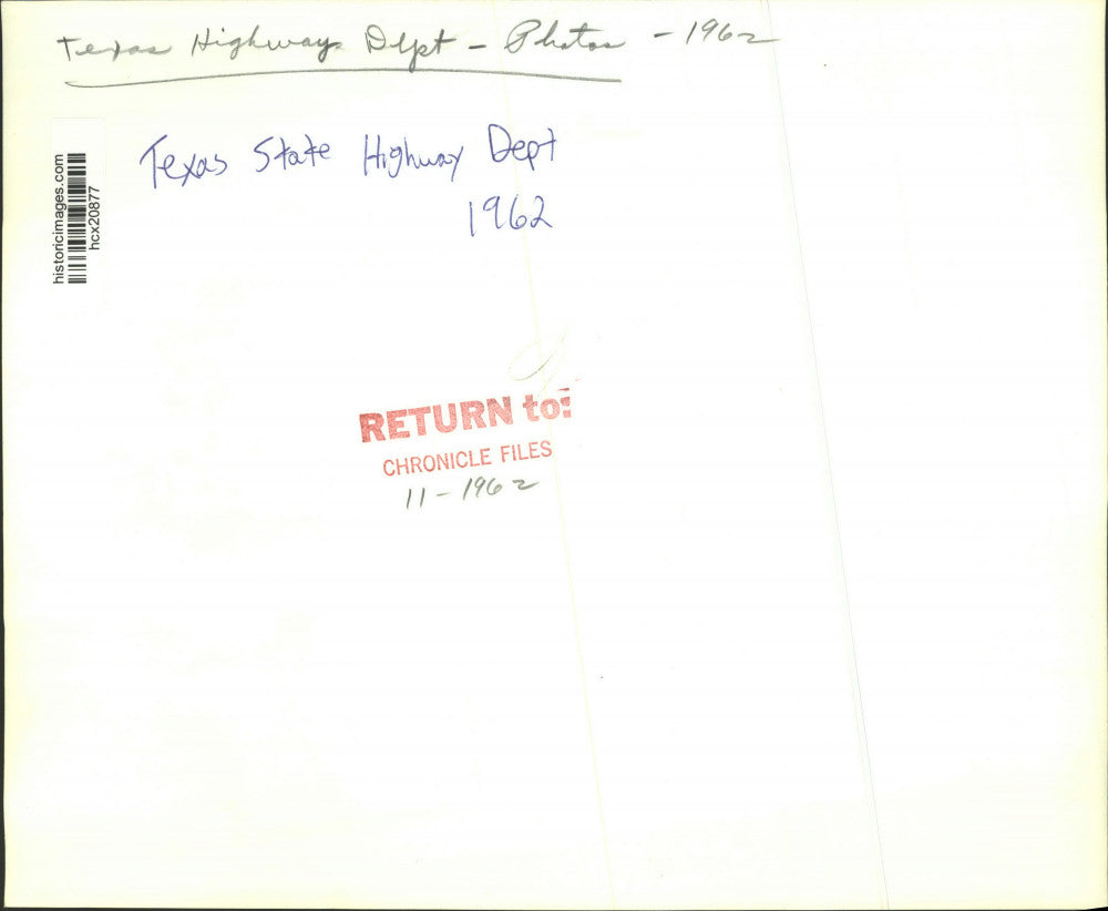 1962 Press Photo Construction workers on a Texas highway - hcx20877