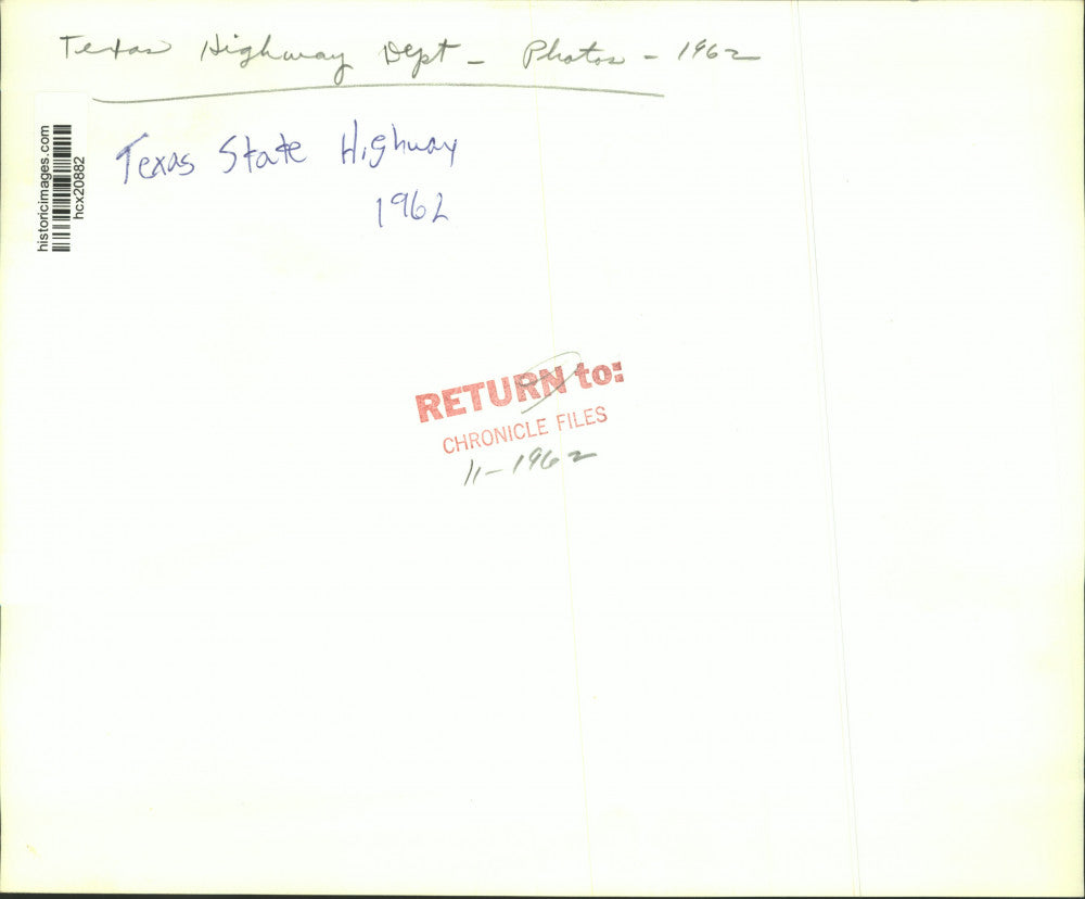 1962 Press Photo Construction workers on Texas highway site - hcx20882