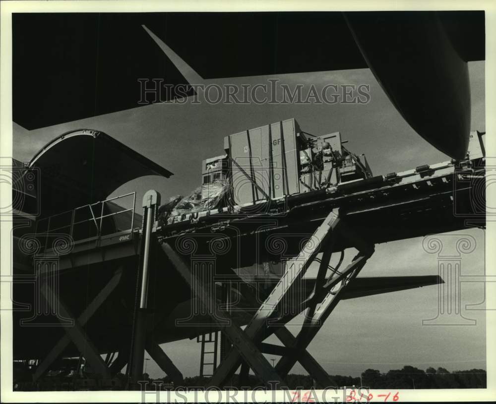 1981 Press Photo Computerized lathes installed in Houston for TRW Incorporated- Historic Images