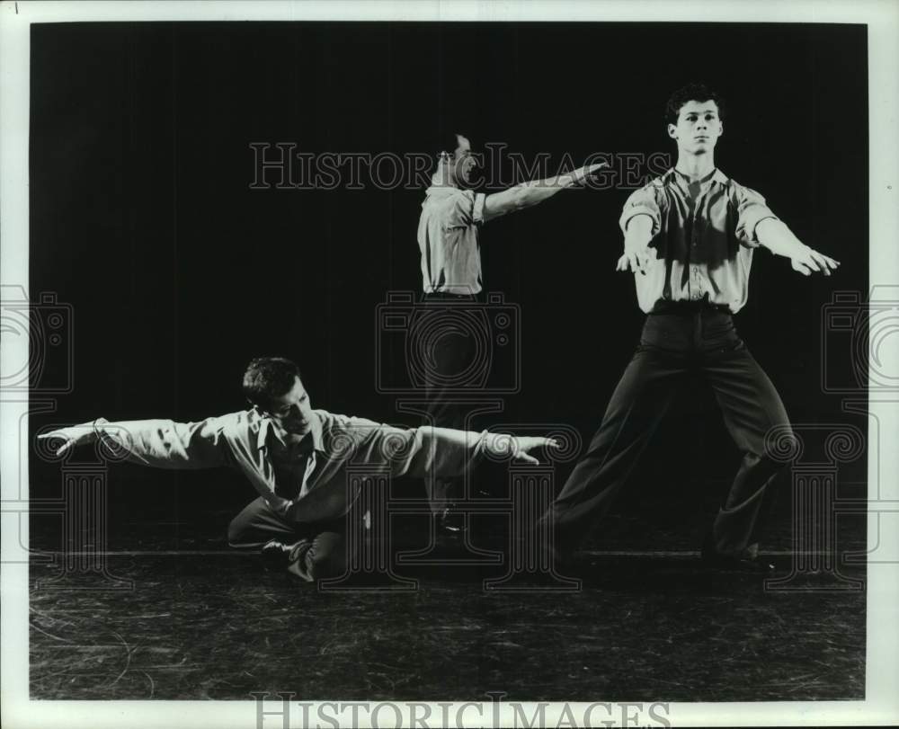 1984 Press Photo Dancers from the Twyla Tharp Dance Company Perform in The Fugue- Historic Images