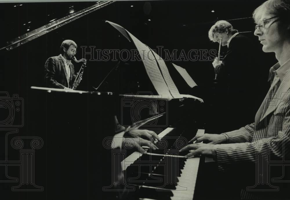 1987 Press Photo The Het Trio in concert - hcx24359- Historic Images