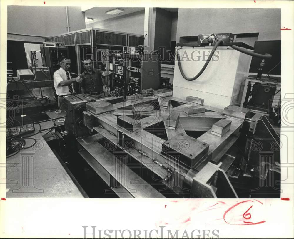 1981 Press Photo Southwest Research Institute earthquake machine-San Antonio, TX