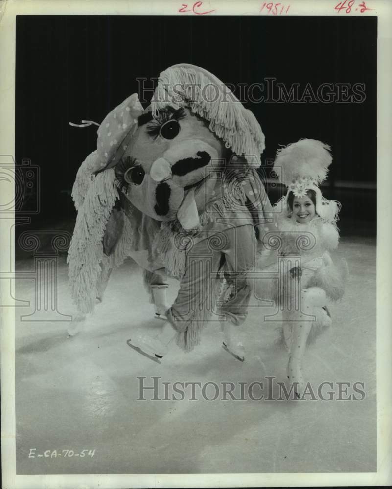1969 Press Photo Ice Capades perform "Love, Love and More Love"Â in Houston- Historic Images