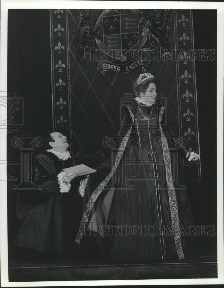 1978 Press Photo Cast Perform Onstage at Houston&#39;s Alley Theater - hcx31995- Historic Images