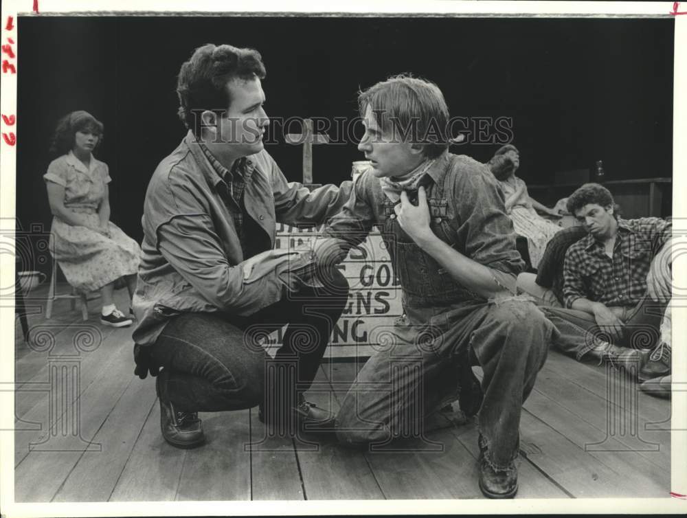 1983 Press Photo &quot;Holy ghosts&quot; on stage at Alley Arena stage in Houston- Historic Images