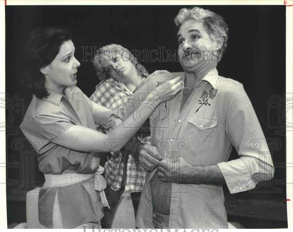 1985 Press Photo Actors in Scene from &#39;Coyote Ugly&#39; at Stages in Houston- Historic Images