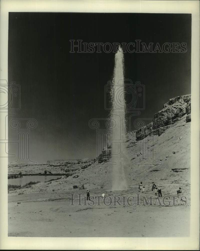 1958 Press Photo Utah&#39;s Man-Made Geyser Near Green River, Utah - hcx34995- Historic Images