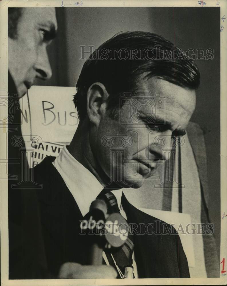 1970 Press Photo George Bush Speaks to Workers After his Defeat - hcx37701- Historic Images