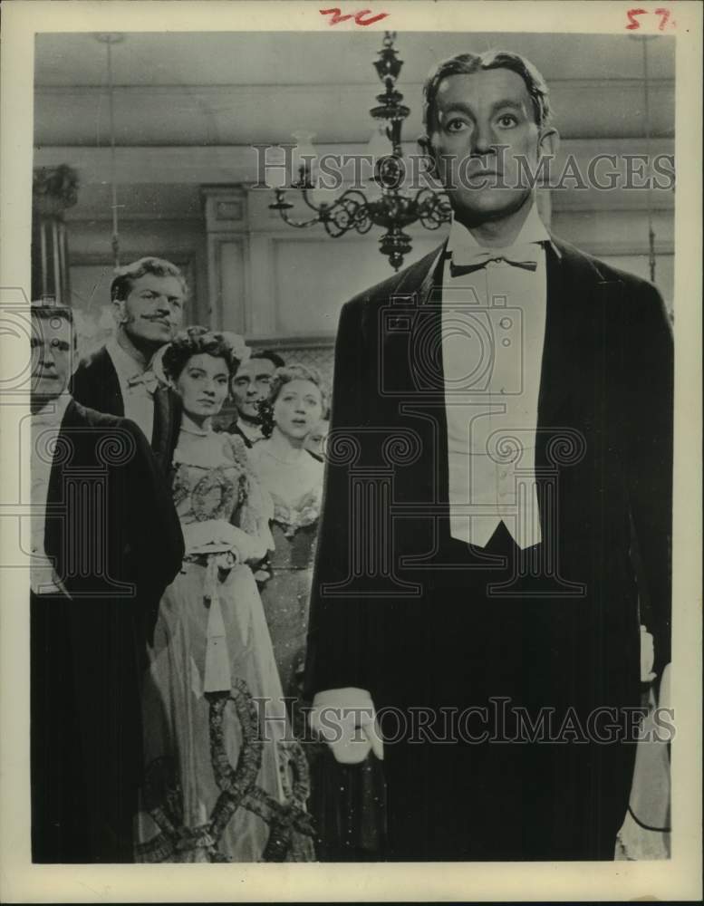 1956 Press Photo Actor Alec Guinness in scene from Television show - hcx41061- Historic Images