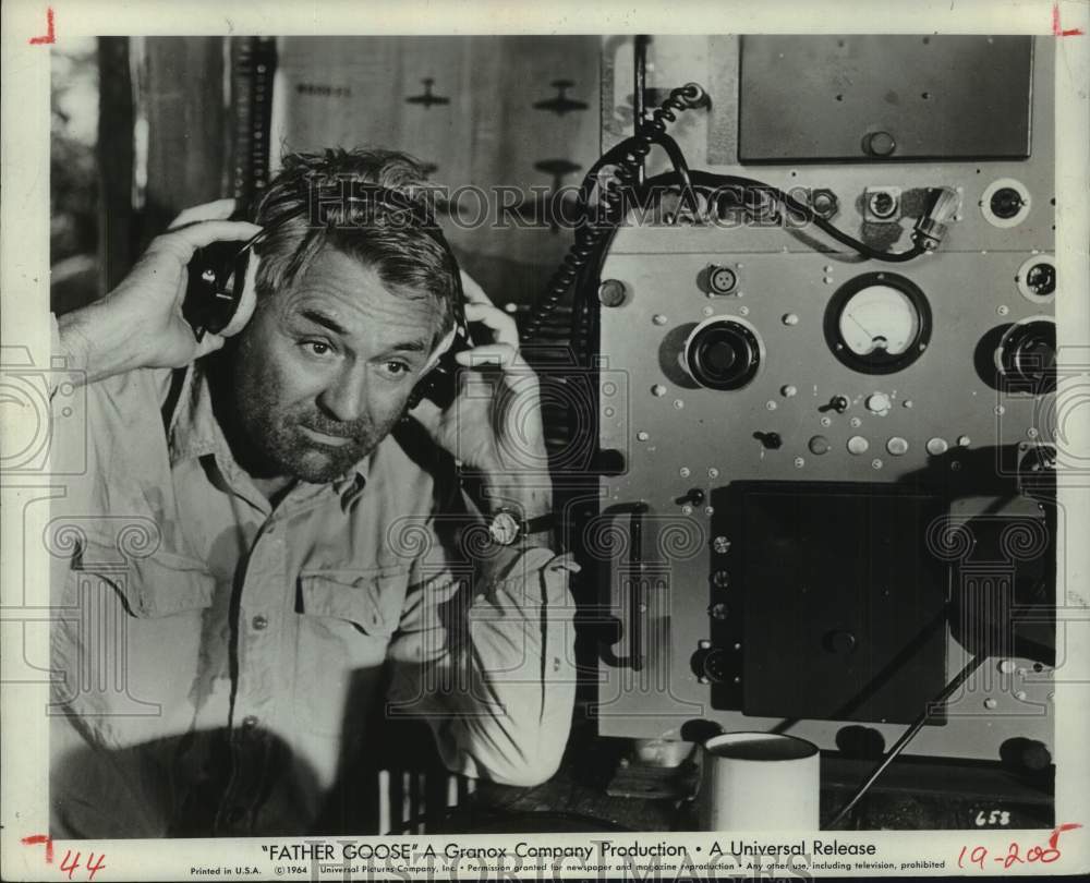 1964 Press Photo Cary Grant in scene from "Father Goose" - hcx41246- Historic Images