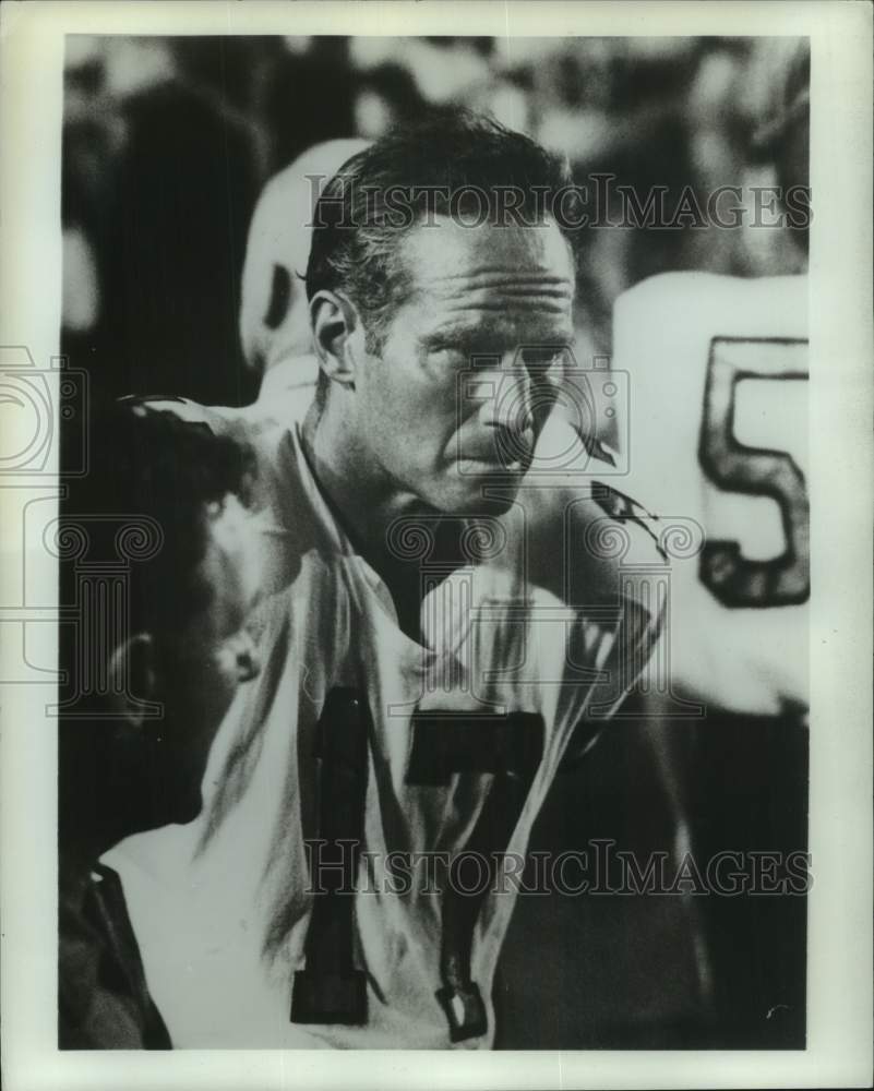 1971 Press Photo Charlton Heston as an aging quarterback in &quot;Pro.&quot; - hcx42075- Historic Images