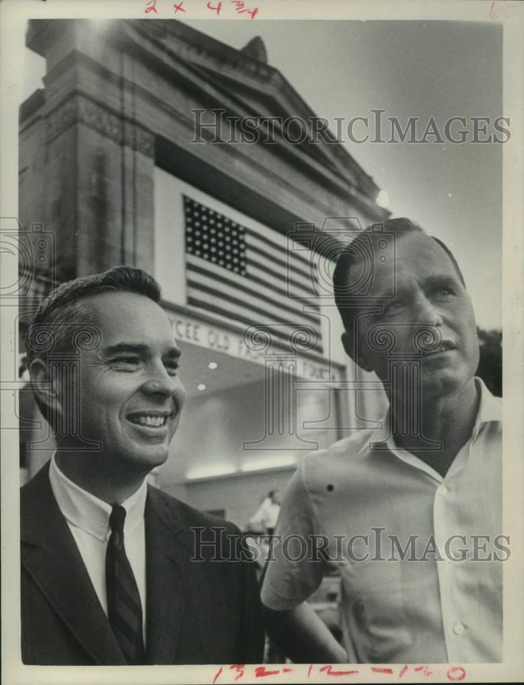 1965 Press Photo George Bush and Frank Briscoe Support Strong Vietnam Position- Historic Images