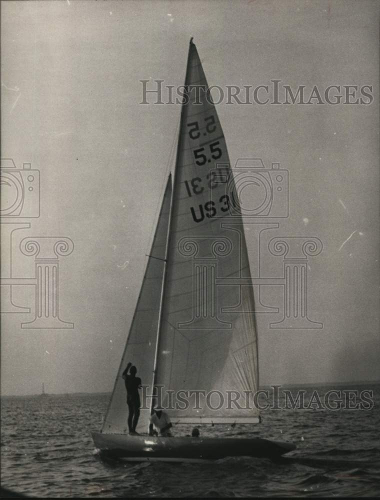 1964 Press Photo Ernie Fay's Pride wins another U. S. Sailing Championship- Historic Images